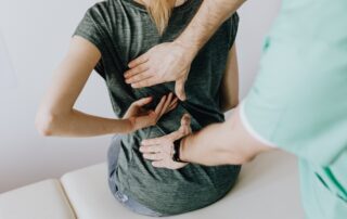 Dolores de espalda, Back pain, how to solve it with physiotherapy, Clinica fisioterapia Xátiva-Centro osteopatia y acupuntura